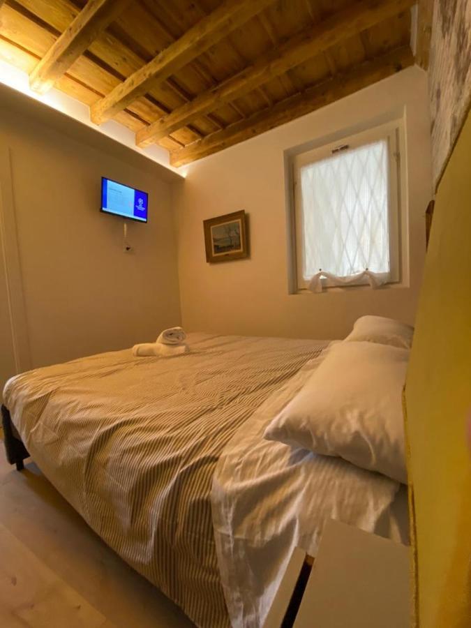 30 San Gottardo House Mailand